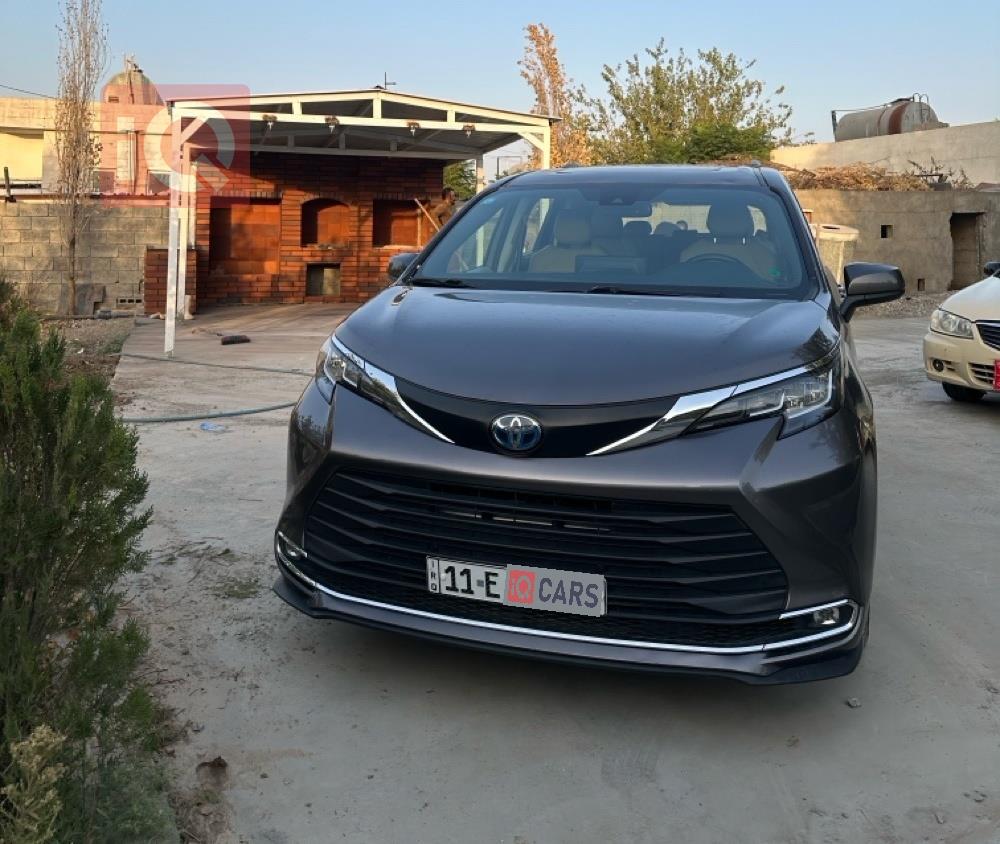 تۆیۆتا سیانا